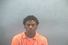 Booking photo of DAVARIOUS D TAYLOR