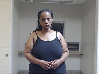 Booking photo of DEANN'DRA NICHOLE DORSEY